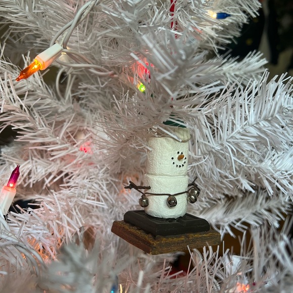 The Original S'mores Christmas
Tree Ornament - Picture 4 of 5
